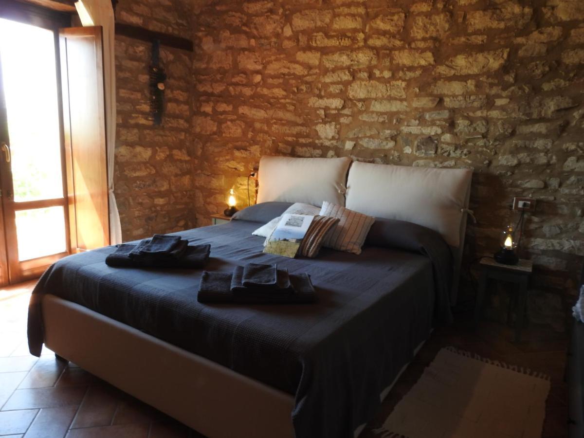 Hotel Casale Le Fontanelle Monte Grimano Terme Zewnętrze zdjęcie